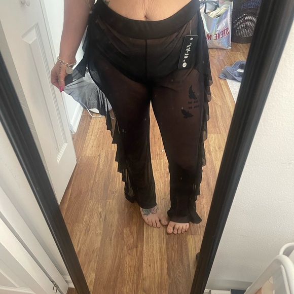 Sheer Ruffle Pants🖤🖤 - Picture 3 of 8